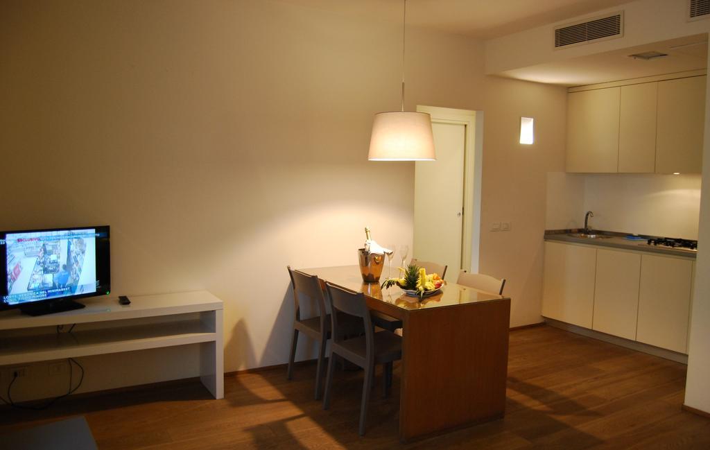Ceccarini Suite Riccione Exteriör bild