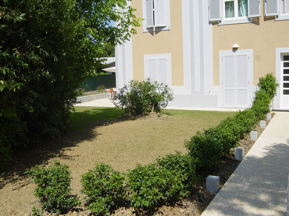 Ceccarini Suite Riccione Exteriör bild